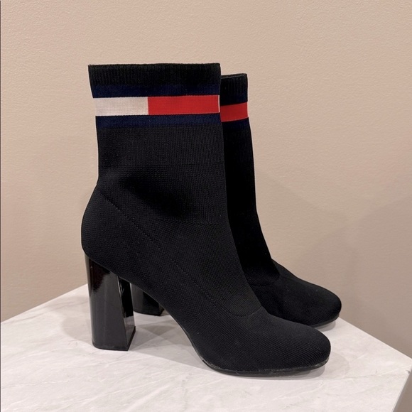 🔥Tommy Hilfiger Stylish Black Ankle Boots🔥 - Picture 1 of 5
